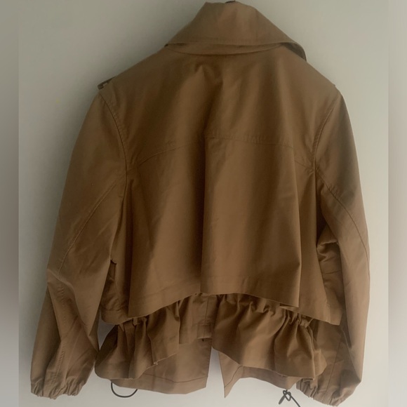 UNIVERSAL STANDARD Leonard Cropped Trench Coat - Size M - Tan - NWT IN STORE NOW - Picture 3 of 4